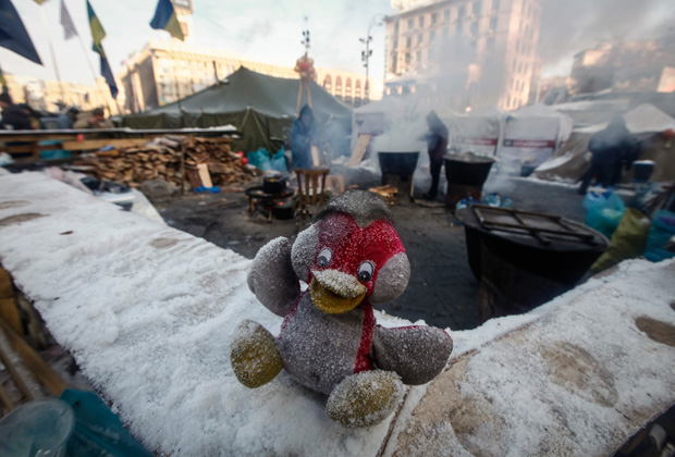 Майдан: как мирная демонстрация перерастает в гражданскую войну 